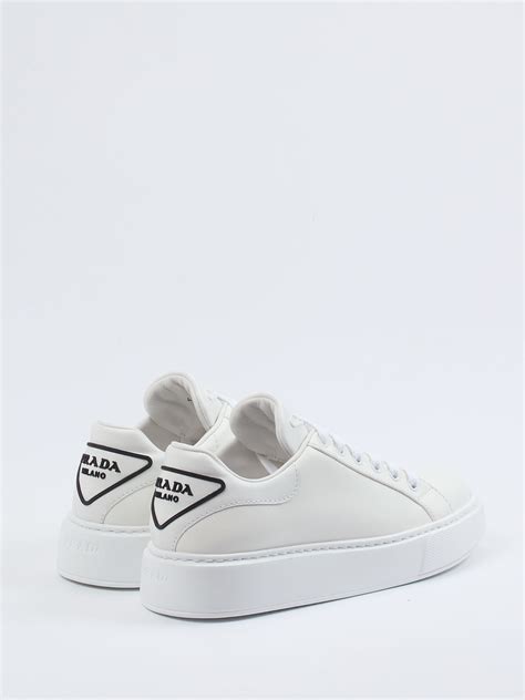 prada weisse schuhe